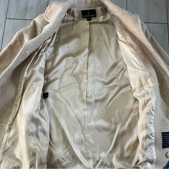 London Fog Women’s Oversized Coat Beige Size 10P - Picture 12 of 16